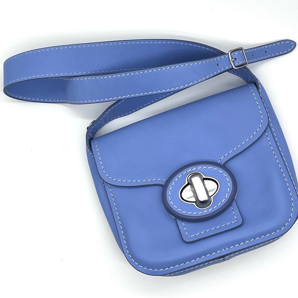 Coach Penny Crossbody Bag Periwinkle Leather Turnlock Small EUC